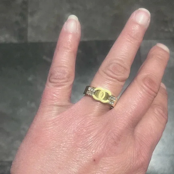 HC* New! Gold Fashion Ring with Faux Diamonds - Picture 8 of 8